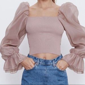 ZARA PUFF SLEEVE TOP